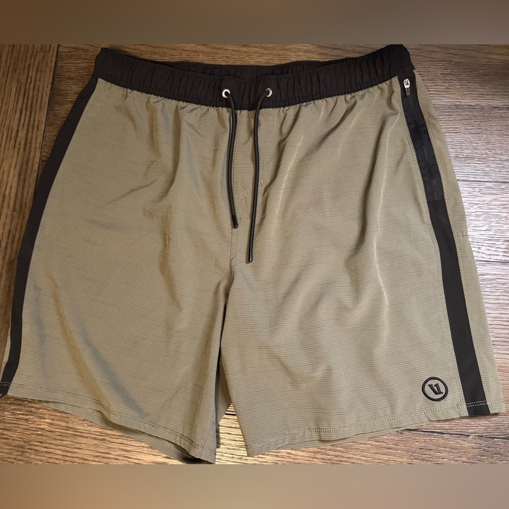Vuori Men's shorts size XL
